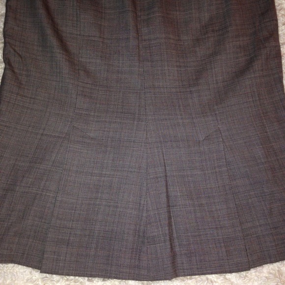 Banana Republic Wool Pencil Skirt - Picture 5 of 7